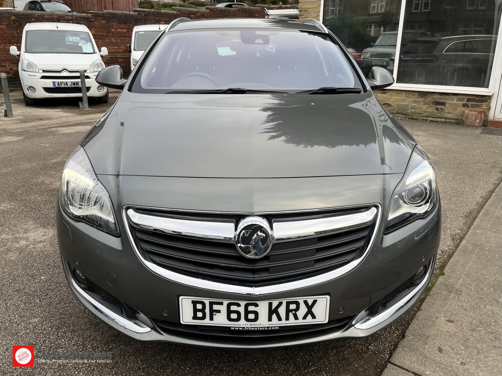 Vauxhall Insignia 2.0 CDTi Elite Nav Sports Tourer 5dr Diesel Auto Euro 6 (170 ps)