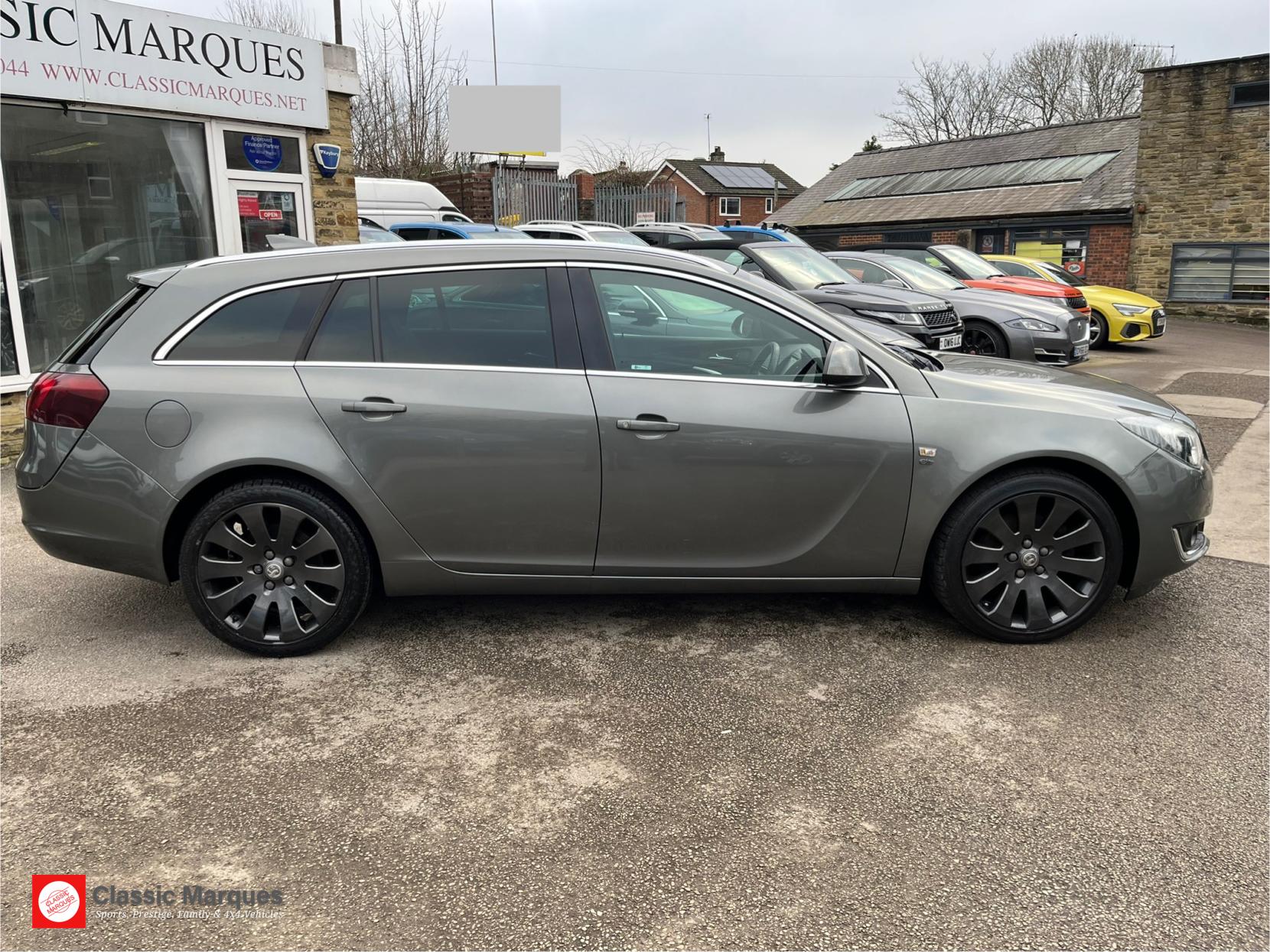 Vauxhall Insignia 2.0 CDTi Elite Nav Sports Tourer 5dr Diesel Auto Euro 6 (170 ps)