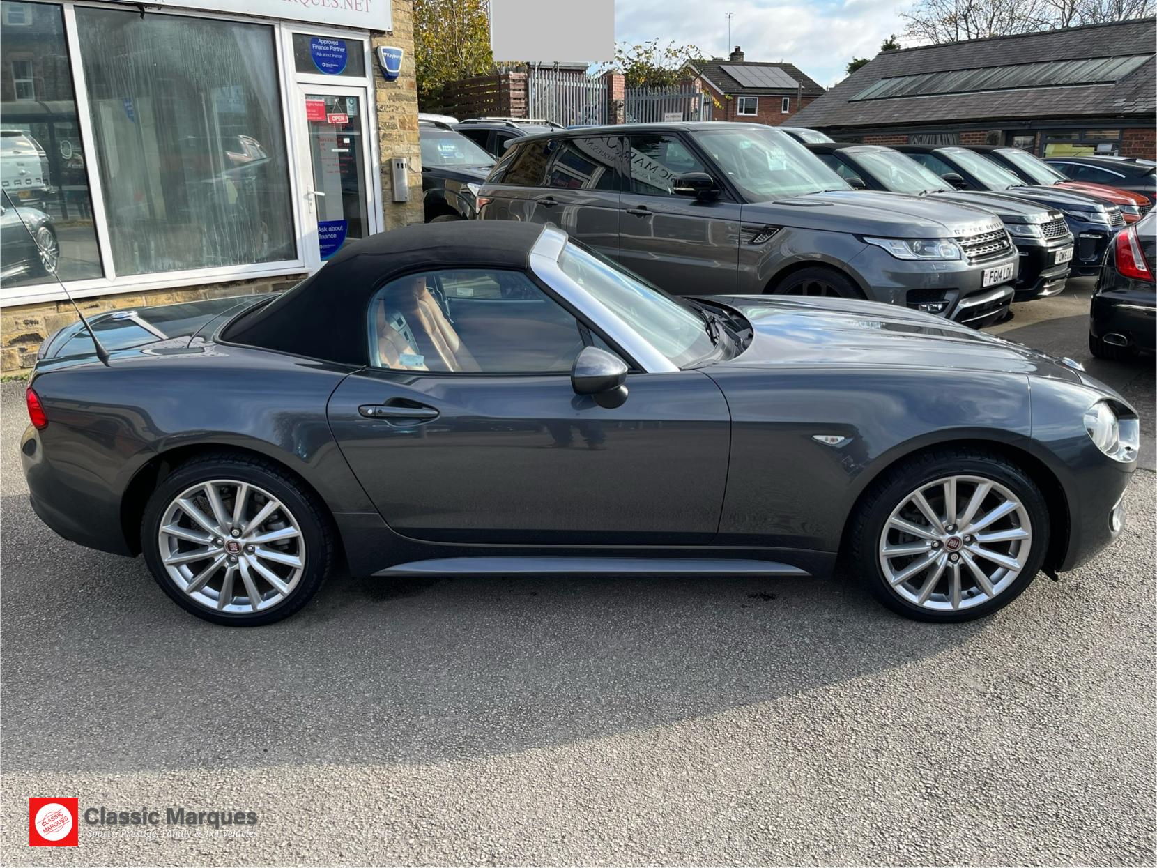 Fiat 124 Spider 1.4 MultiAir Lusso Plus Convertible 2dr Petrol Euro 6 (140 ps)