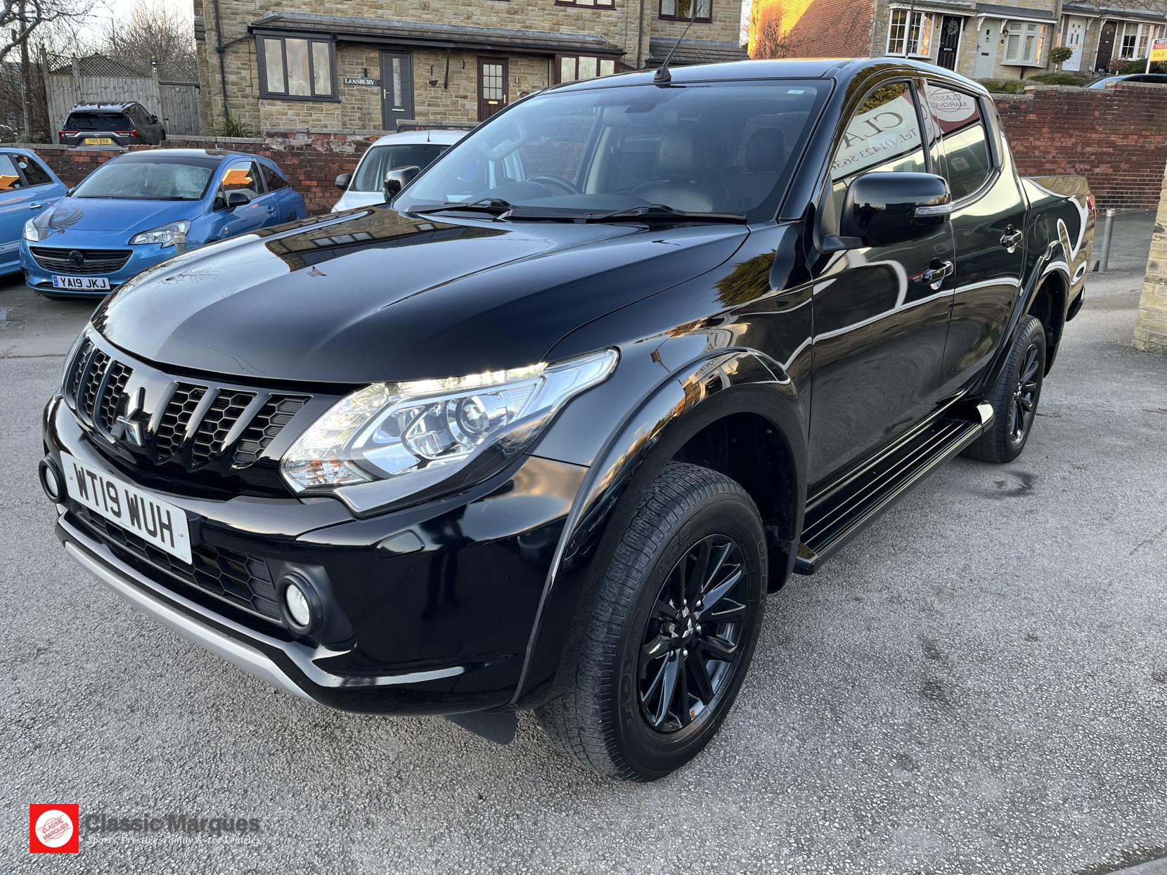 Mitsubishi L200 2.4 DI-D DC Challenger Pickup Double Cab 4dr Diesel Manual 4WD Euro 6 (181 ps)