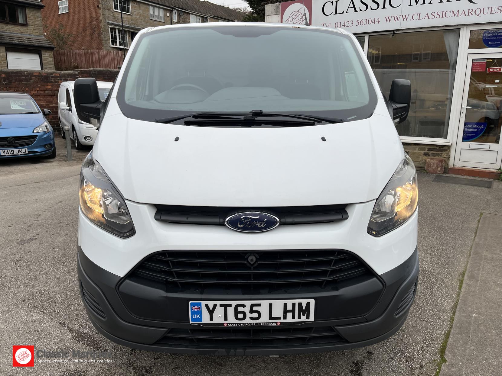 Ford Transit Custom 2.2 TDCi 270 ECOnetic Panel Van 5dr Diesel Manual L1 H1 (162 g/km, 98 bhp)