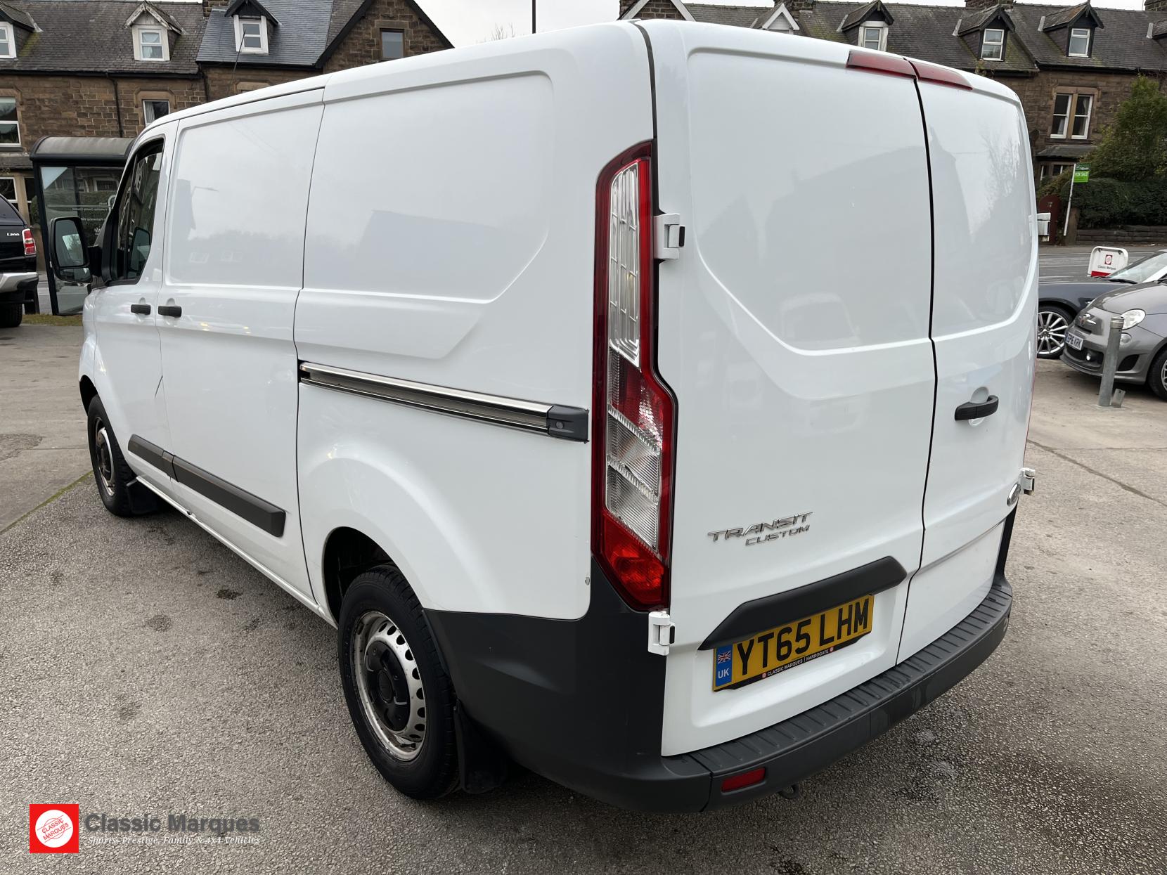 Ford Transit Custom 2.2 TDCi 270 ECOnetic Panel Van 5dr Diesel Manual L1 H1 (162 g/km, 98 bhp)