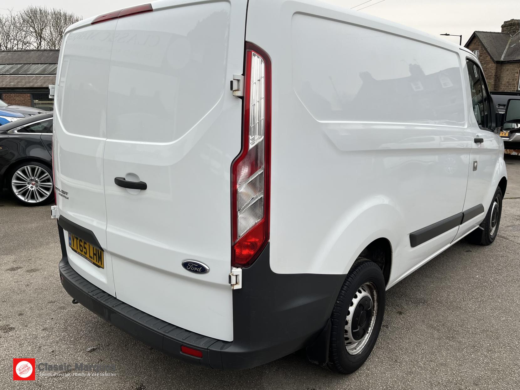 Ford Transit Custom 2.2 TDCi 270 ECOnetic Panel Van 5dr Diesel Manual L1 H1 (162 g/km, 98 bhp)