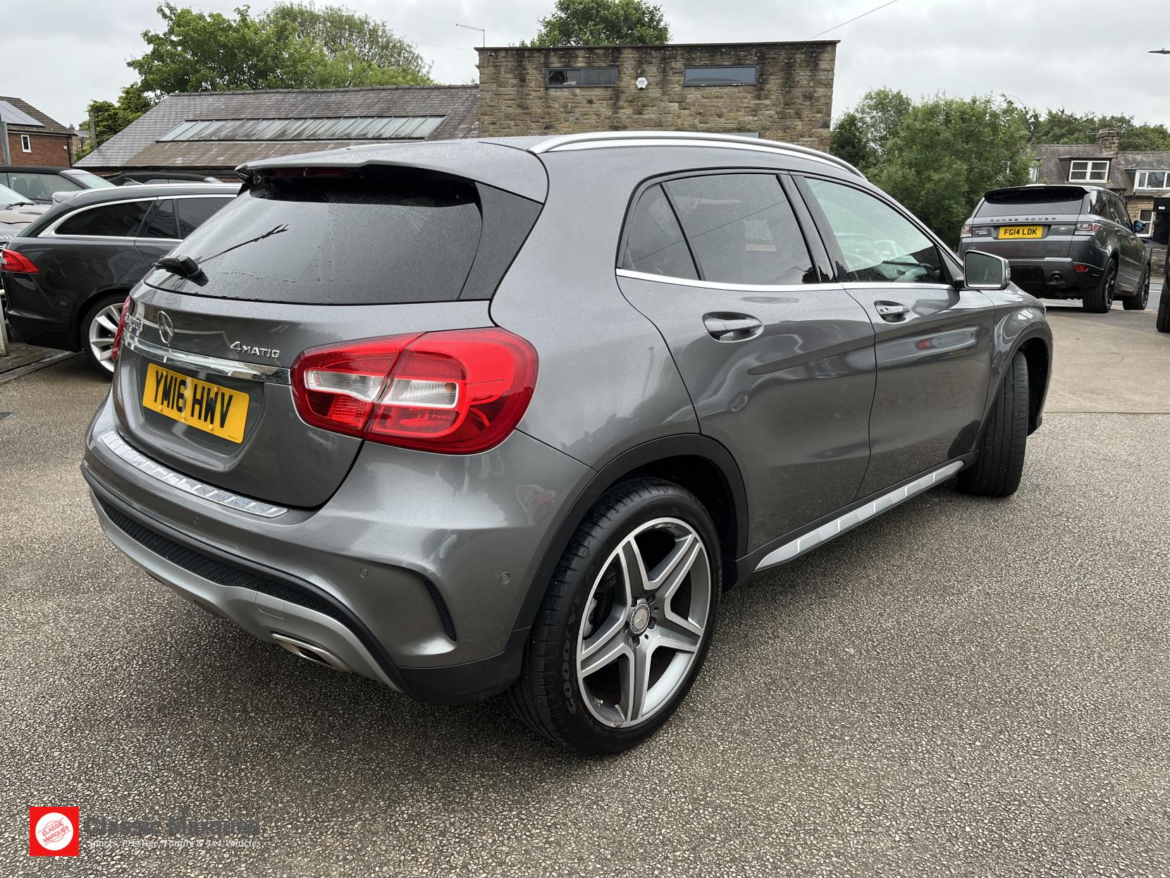 Mercedes-Benz GLA Class 2.1 GLA200d AMG Line (Executive) SUV 5dr Diesel 7G-DCT 4MATIC Euro 6 (s/s) (136 ps)