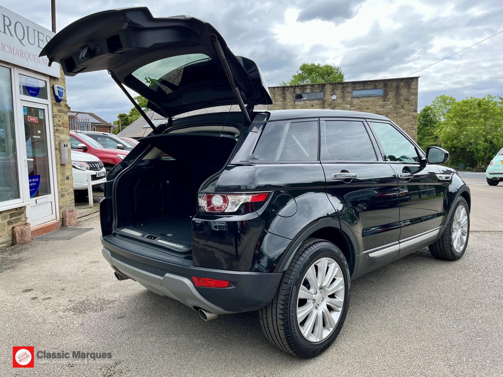 Land Rover Range Rover Evoque 2.2 SD4 Prestige Lux SUV 5dr Diesel Auto 4WD Euro 5 (s/s) (190 ps)