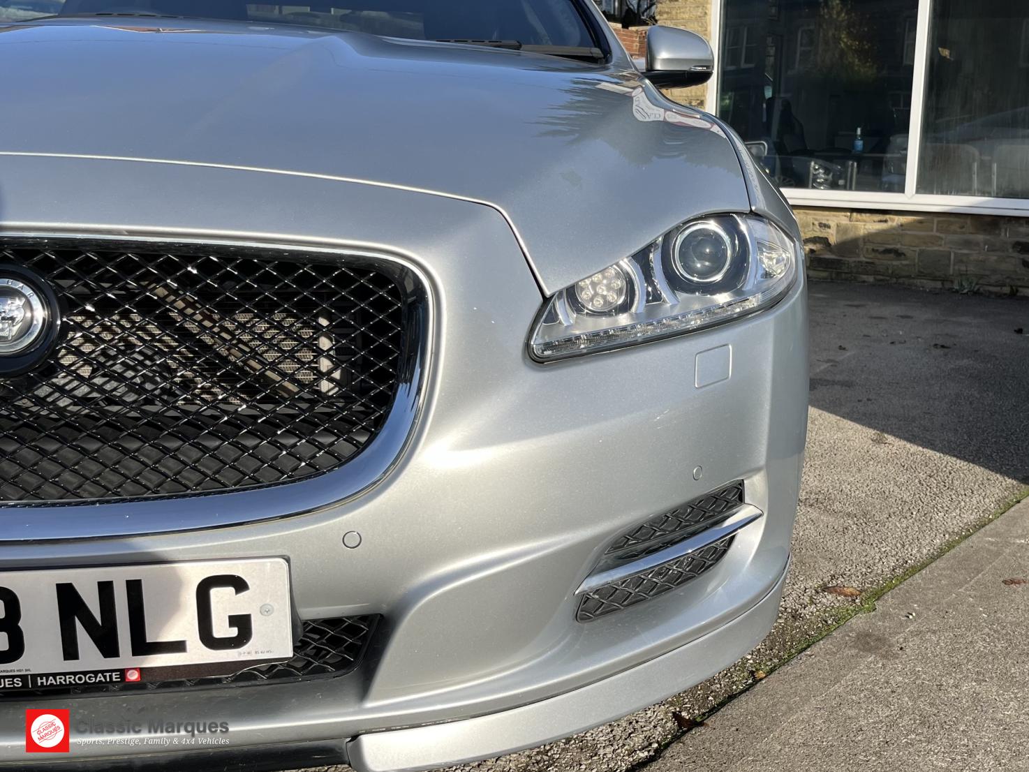 Jaguar XJ 3.0d V6 Portfolio Saloon 4dr Diesel Auto Euro 5 (s/s) (275 ps)