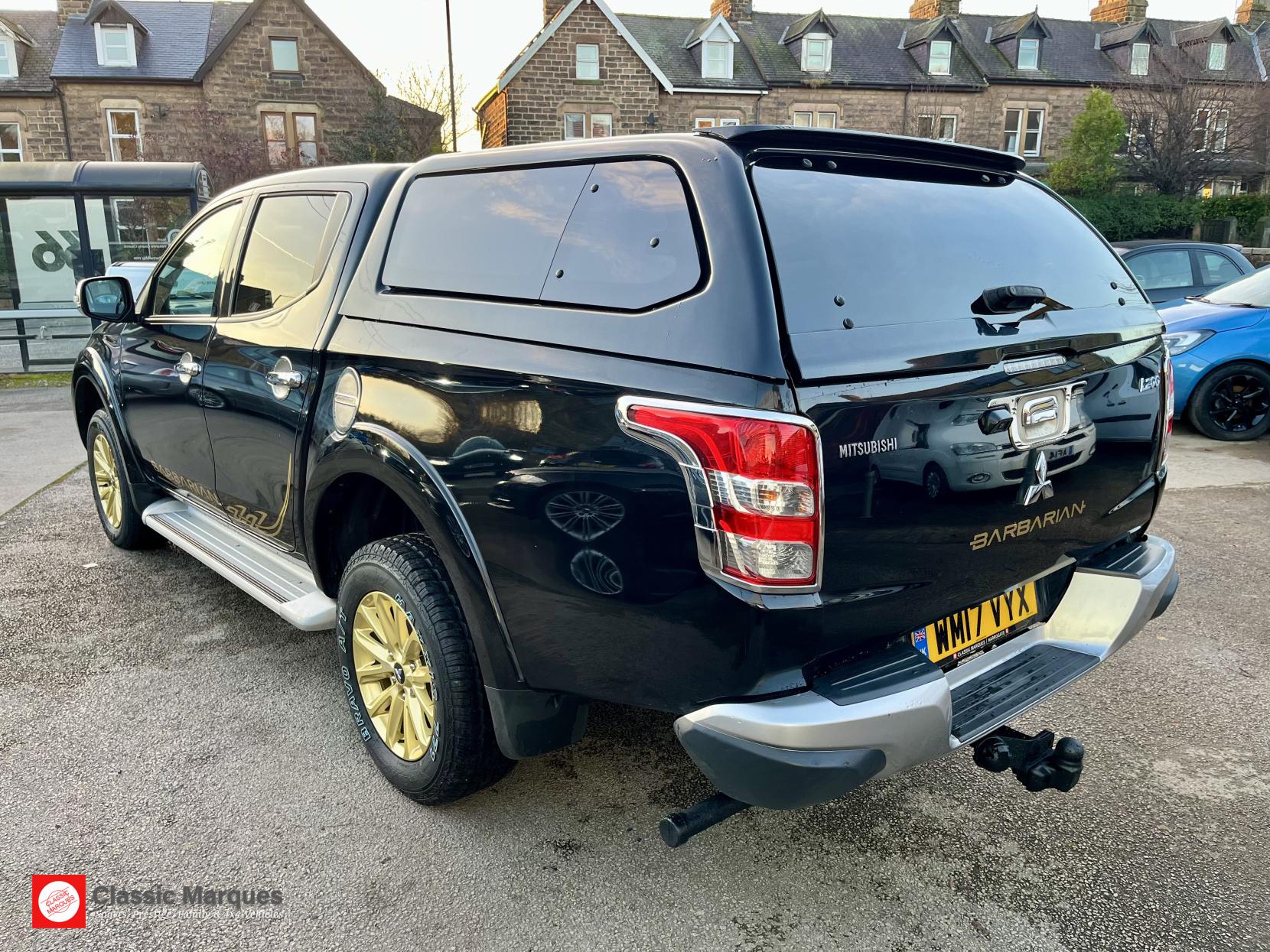 Mitsubishi L200 2.4 DI-D DC Barbarian Pickup Double Cab 4dr Diesel Manual 4WD Euro 6 (178 ps)