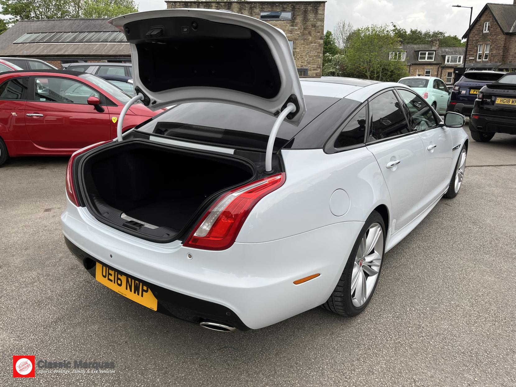 Jaguar XJ 3.0d V6 R-Sport Saloon 4dr Diesel Auto Euro 6 (s/s) (300 ps)