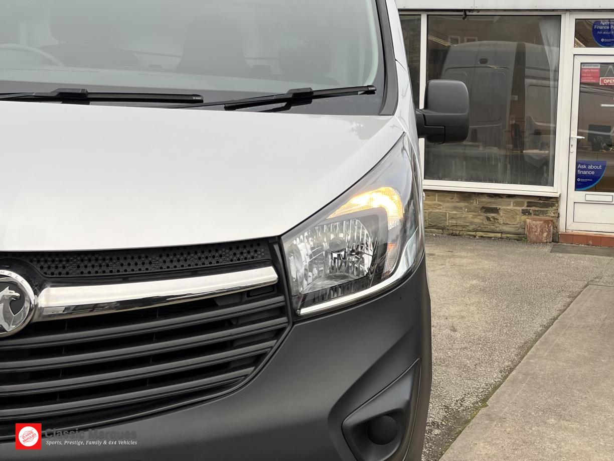 Vauxhall Vivaro 1.6 CDTi 2900 BiTurbo ecoTEC Panel Van 5dr Diesel Manual L2 H2 Euro 6 (s/s) (125 ps)