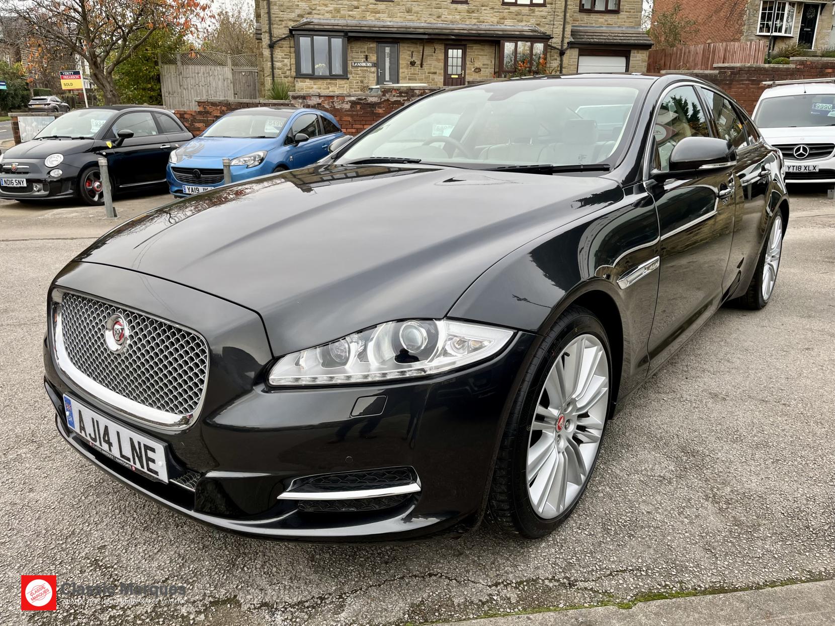 Jaguar XJ 3.0d V6 Portfolio Saloon 4dr Diesel Auto Euro 5 (s/s) (275 ps)