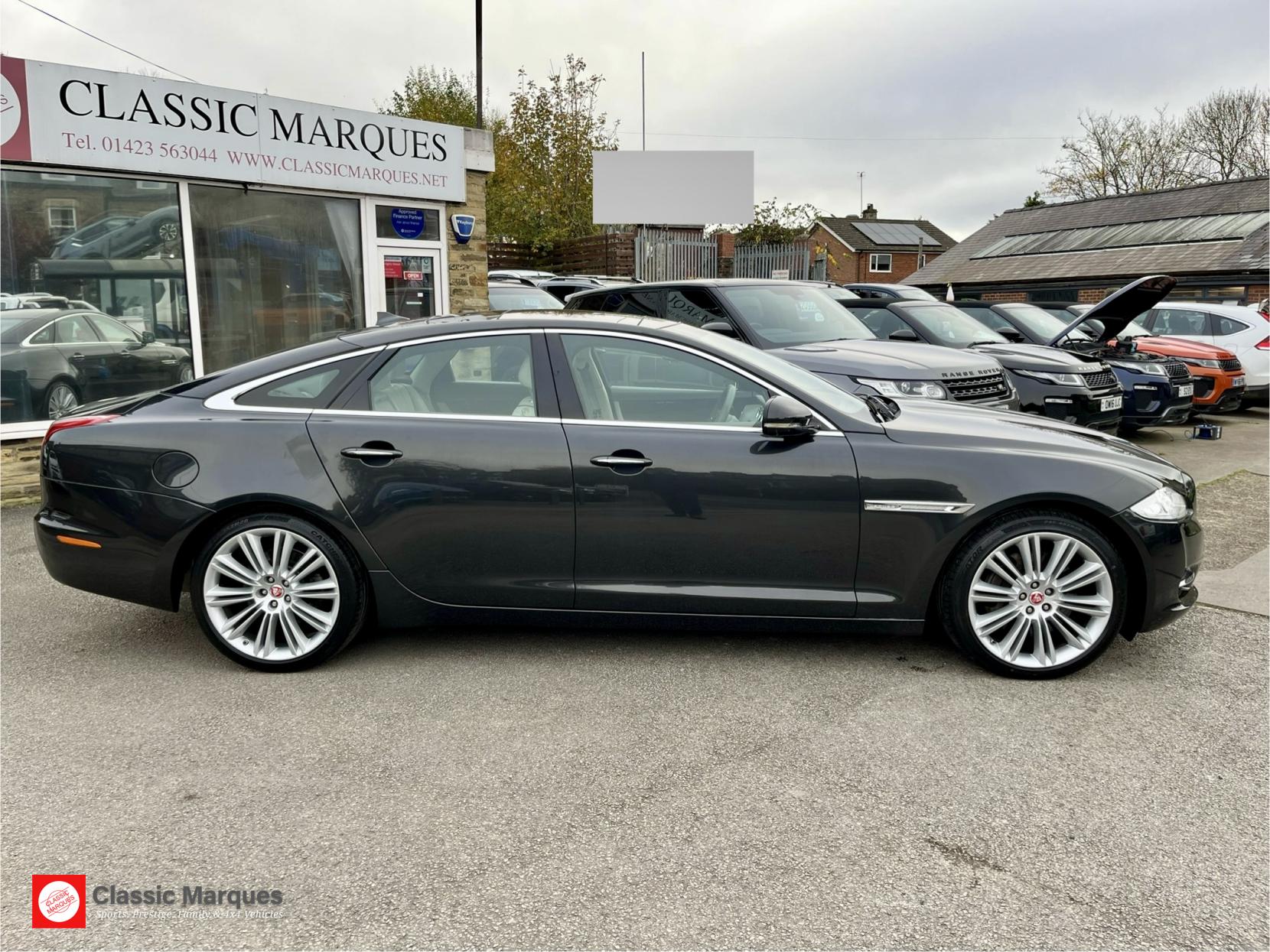 Jaguar XJ 3.0d V6 Portfolio Saloon 4dr Diesel Auto Euro 5 (s/s) (275 ps)