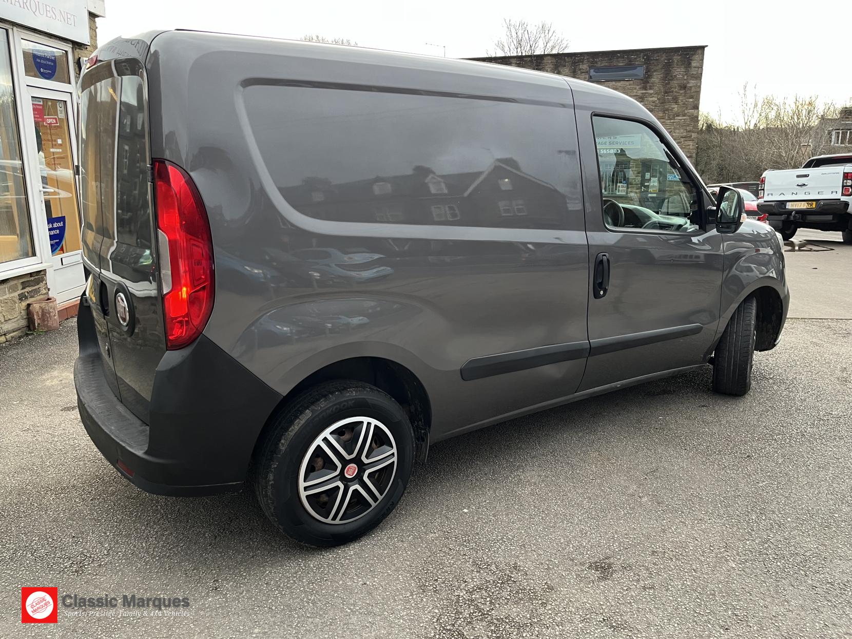 Fiat Doblo 1.3 JTD MultiJetII 16v SX Tecnico Panel Van 4dr Diesel Manual L1 H1 (126 g/km, 90 bhp)