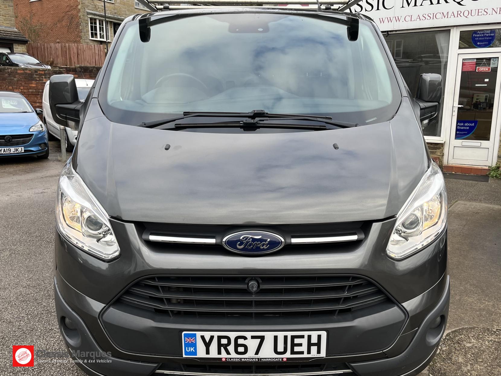 Ford Transit Custom 2.0 TDCi 290 Limited Panel Van 5dr Diesel Manual L2 H2 (157 g/km, 128 bhp)