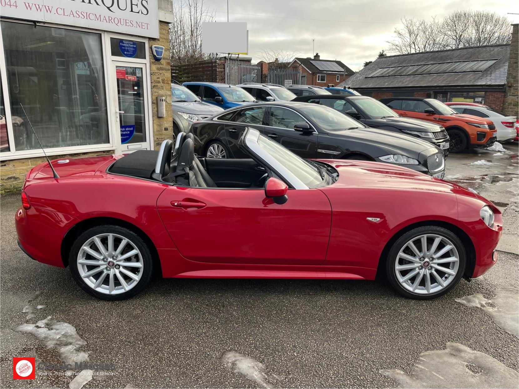 Fiat 124 Spider 1.4 MultiAir Lusso Plus Convertible 2dr Petrol Euro 6 (140 ps)