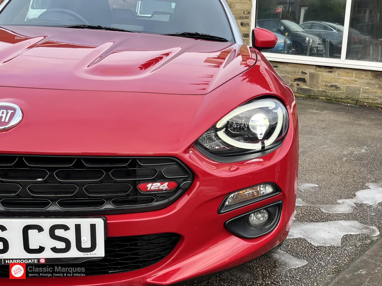 Fiat 124 Spider 1.4 MultiAir Lusso Plus Convertible 2dr Petrol Euro 6 (140 ps)