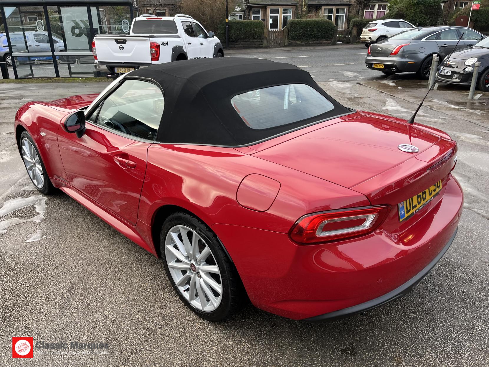 Fiat 124 Spider 1.4 MultiAir Lusso Plus Convertible 2dr Petrol Euro 6 (140 ps)