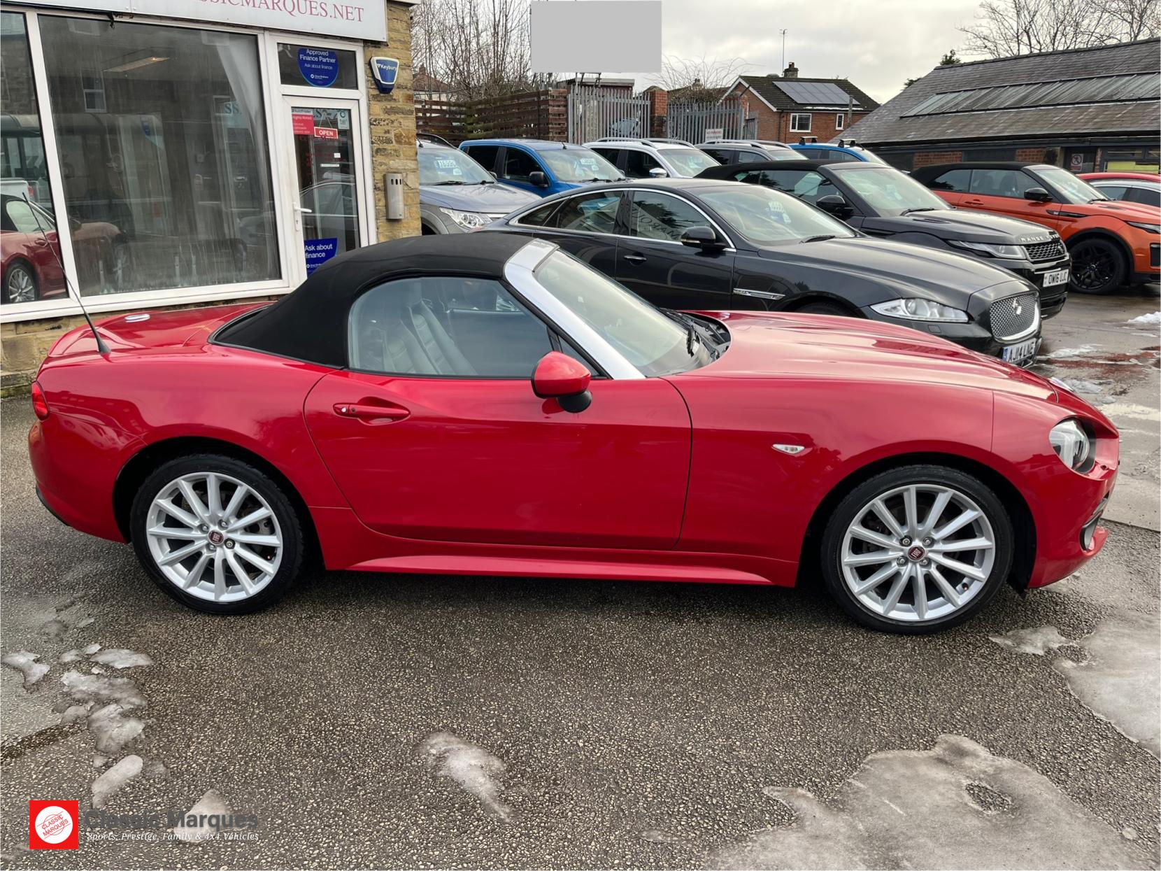 Fiat 124 Spider 1.4 MultiAir Lusso Plus Convertible 2dr Petrol Euro 6 (140 ps)