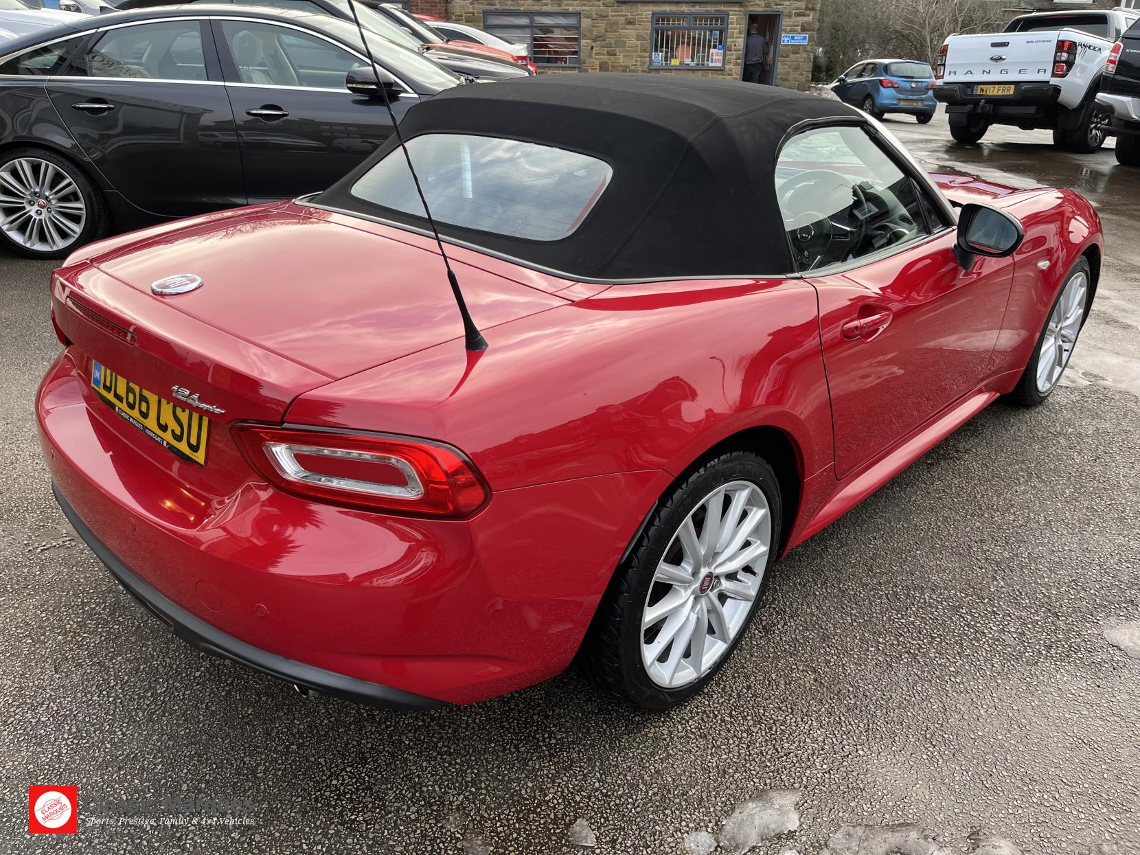 Fiat 124 Spider 1.4 MultiAir Lusso Plus Convertible 2dr Petrol Euro 6 (140 ps)