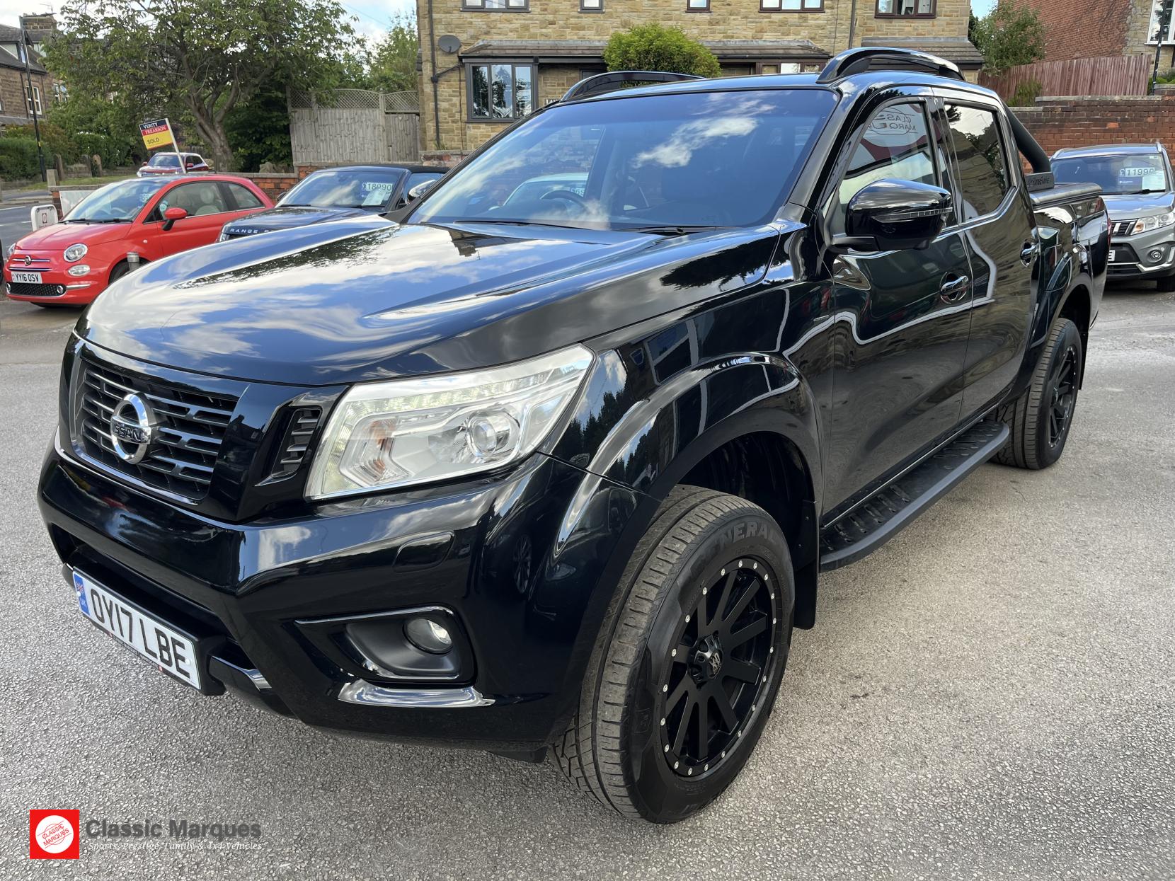 Nissan Navara 2.3 dCi Tekna Pickup 4dr Diesel Auto 4WD Euro 6 (190 ps)