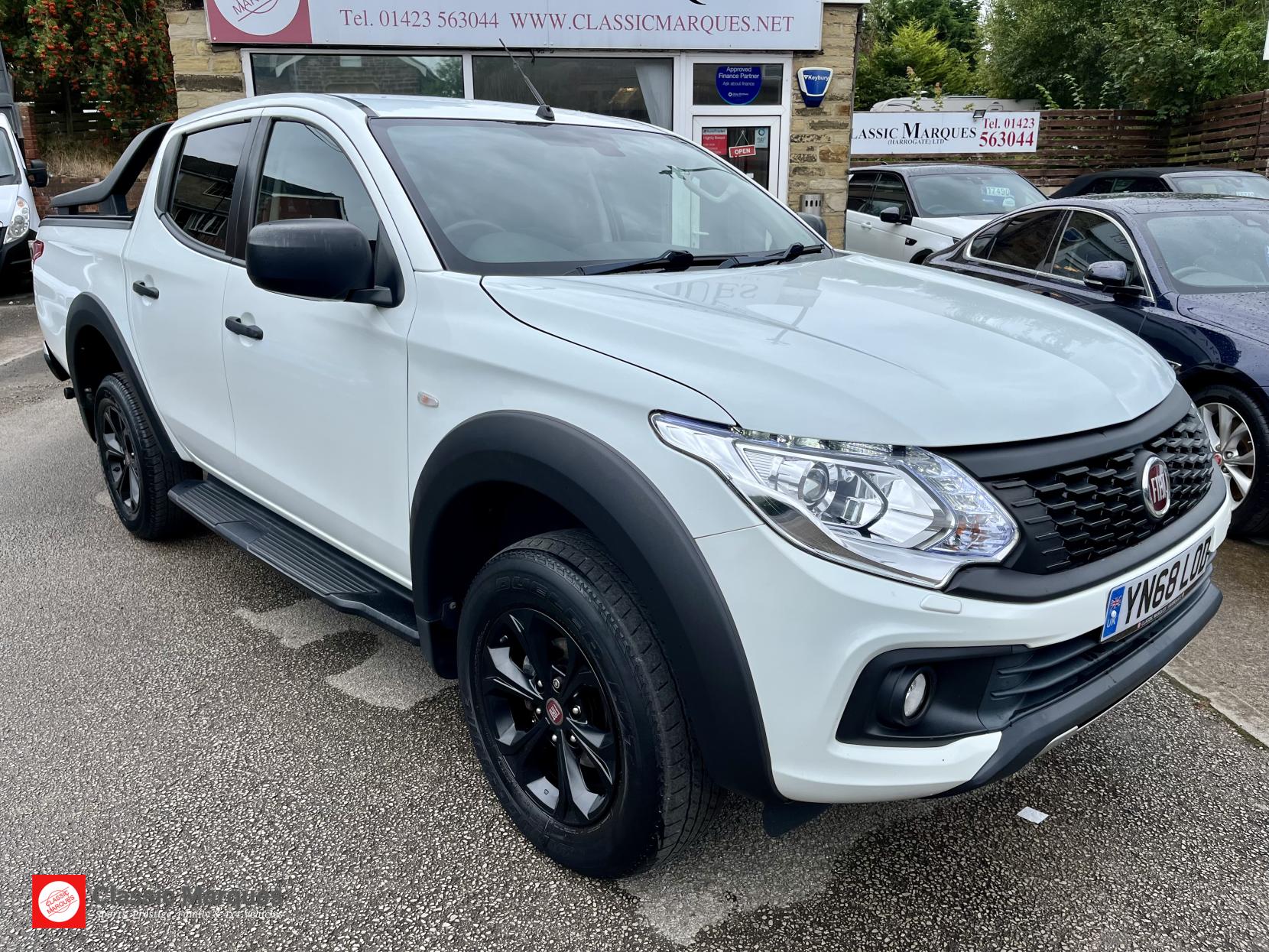 Fiat Fullback 2.4D Cross Pickup Double Cab 4dr Diesel Auto 4WD Euro 6 (180 ps)