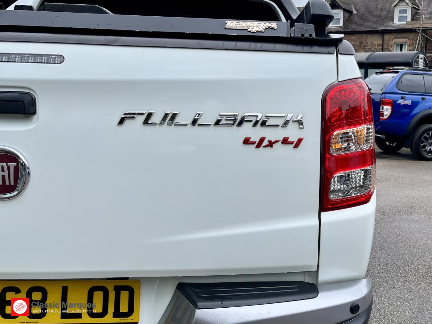 Fiat Fullback 2.4D Cross Pickup Double Cab 4dr Diesel Auto 4WD Euro 6 (180 ps)