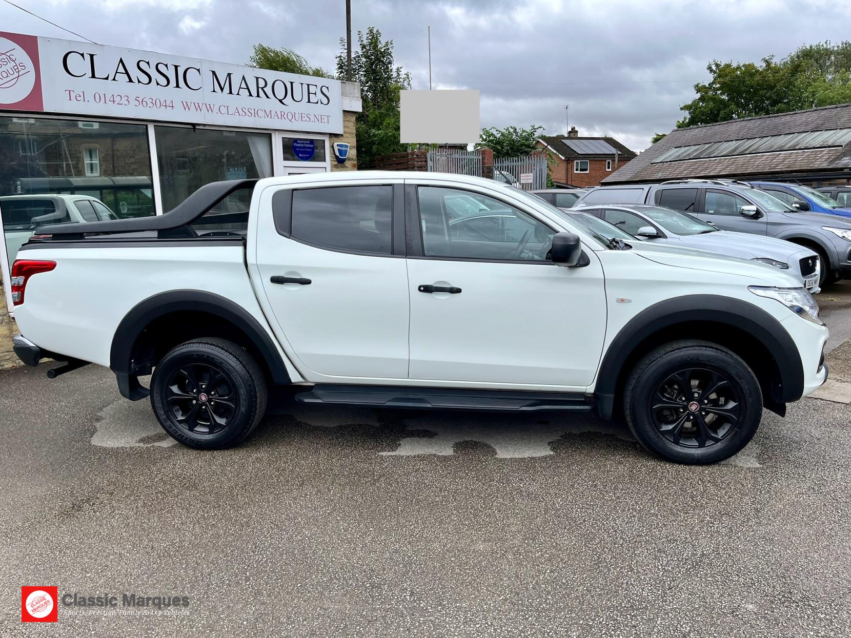 Fiat Fullback 2.4D Cross Pickup Double Cab 4dr Diesel Auto 4WD Euro 6 (180 ps)