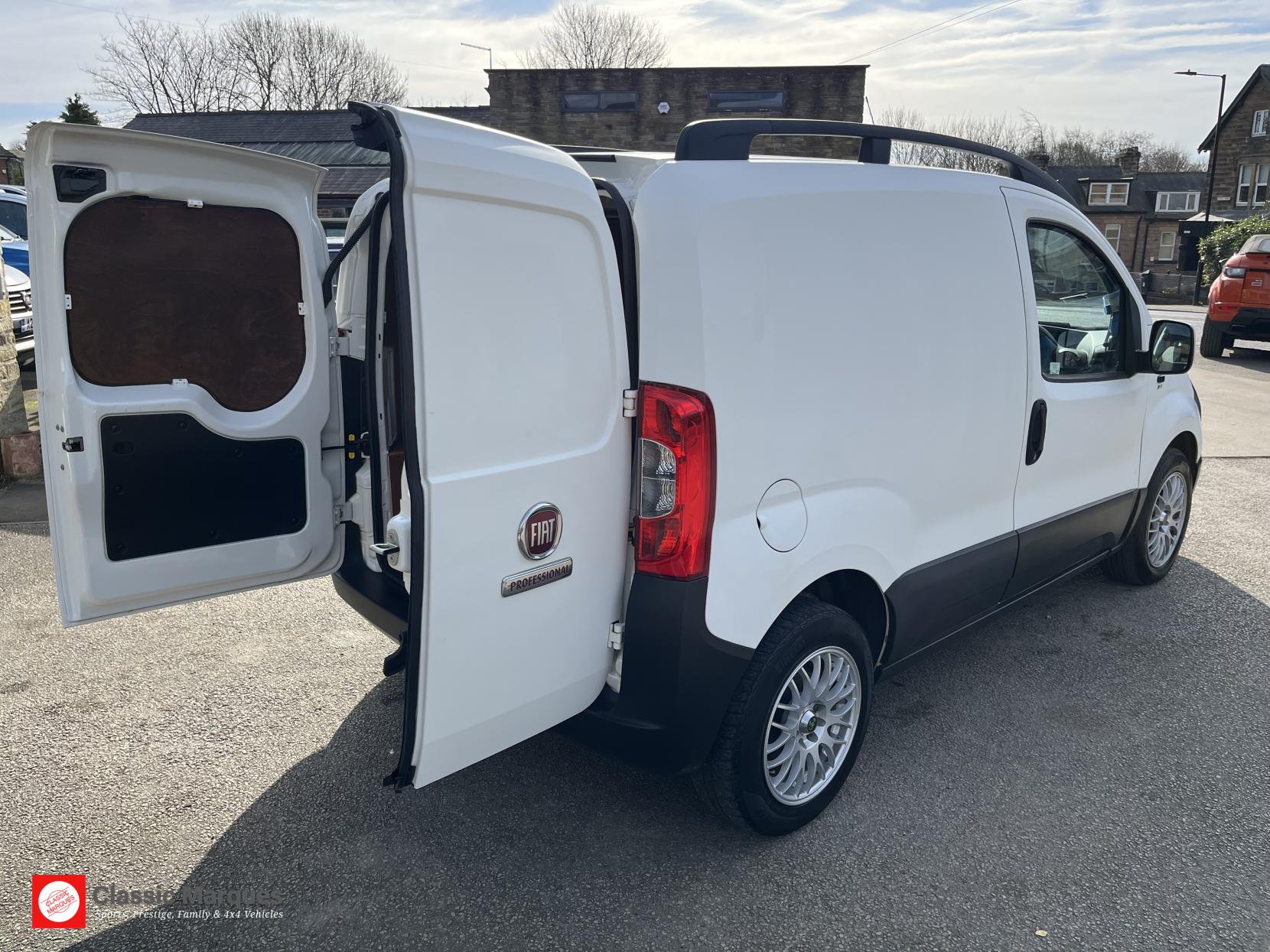 Fiat Fiorino 1.3 MultiJetII Adventure Car Derived Van 5dr Diesel Manual Euro 6 (SLD) (80 bhp)