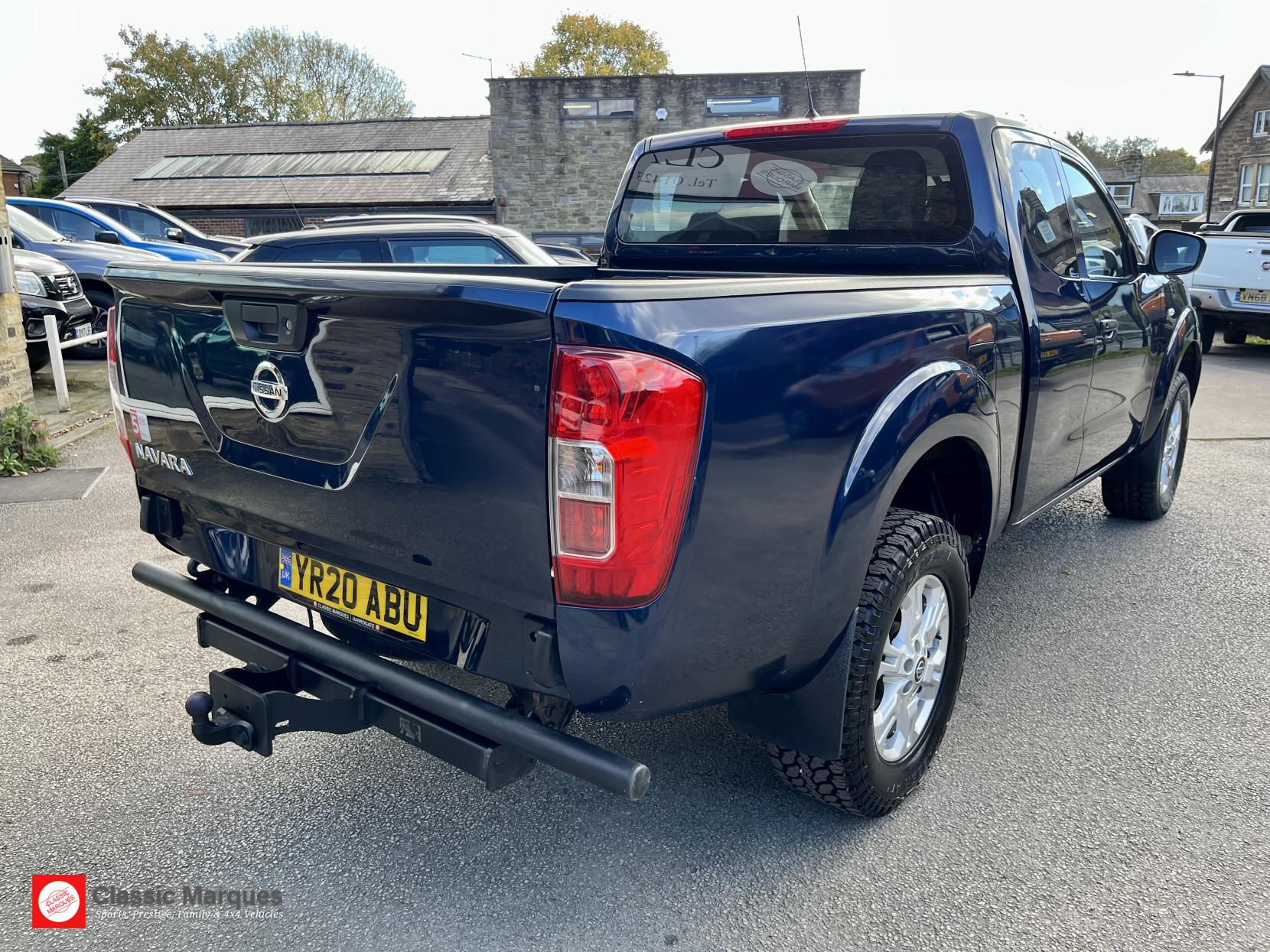 Nissan Navara 2.3 dCi Acenta King Pickup Extended Cab 4dr Diesel Manual 4WD Euro 6 (s/s) (163 ps)