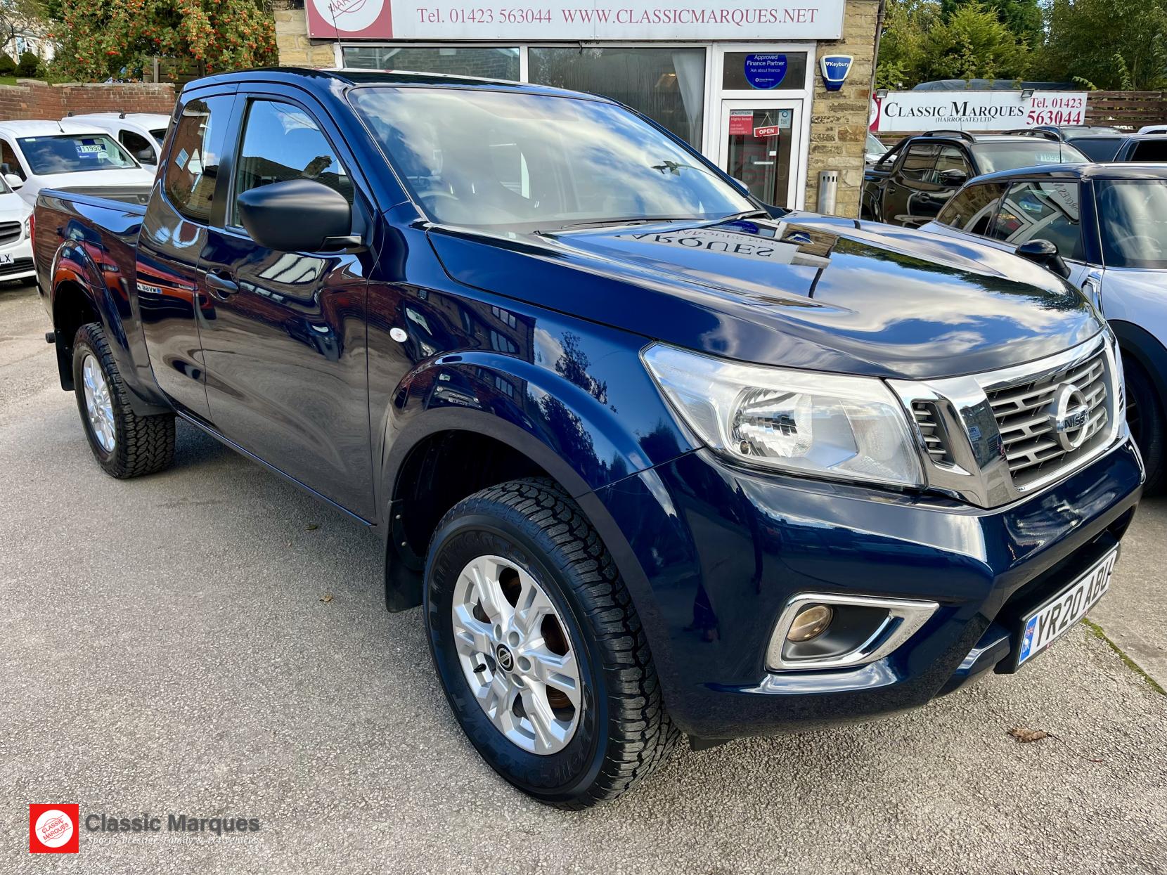 Nissan Navara 2.3 dCi Acenta King Pickup Extended Cab 4dr Diesel Manual 4WD Euro 6 (s/s) (163 ps)