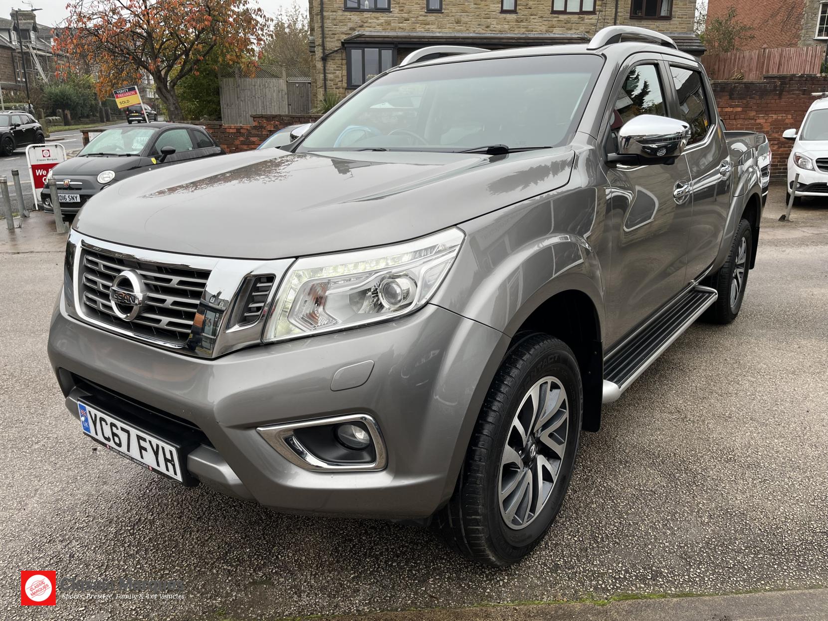 Nissan Navara 2.3 dCi Tekna Pickup Double Cab 4dr Diesel Manual 4WD Euro 6 (s/s) (190 ps)